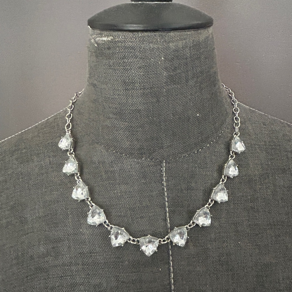 Elegant Silver Necklace with Clear Gemstones